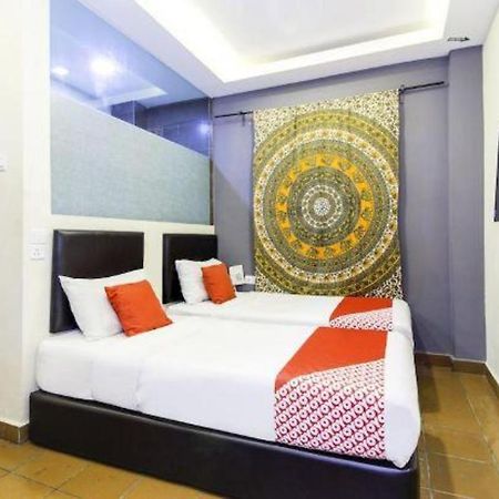 Oyo 90429 Hotel Narasindo Куала-Лумпур Экстерьер фото