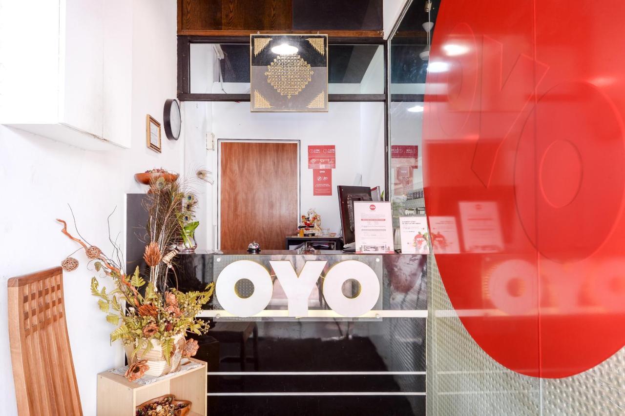 Oyo 90429 Hotel Narasindo Куала-Лумпур Экстерьер фото