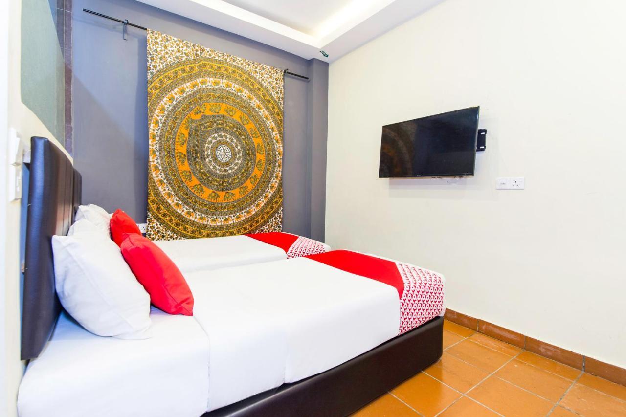 Oyo 90429 Hotel Narasindo Куала-Лумпур Экстерьер фото